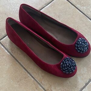 AEROSOLES Women's Red Suede Loafers